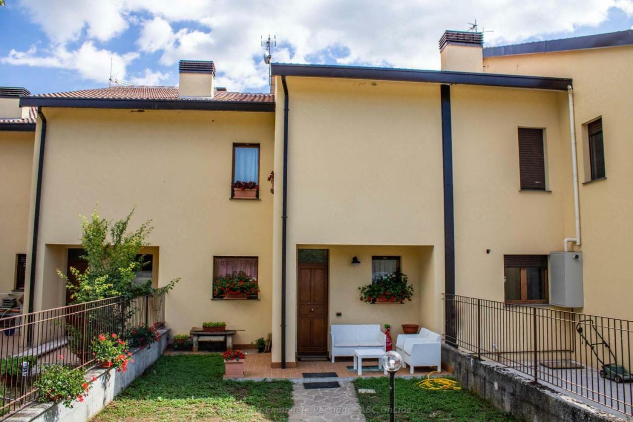 נורצ'יה Casa Vacanze Nonna Angela מראה חיצוני תמונה