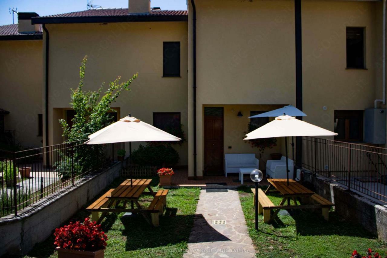 נורצ'יה Casa Vacanze Nonna Angela מראה חיצוני תמונה